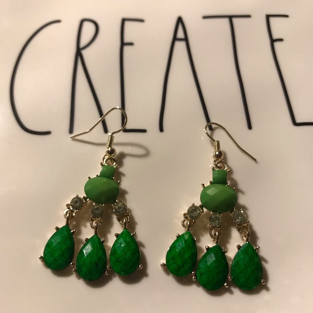 Chandelier Earrings Green Gold Tone Sparkly
